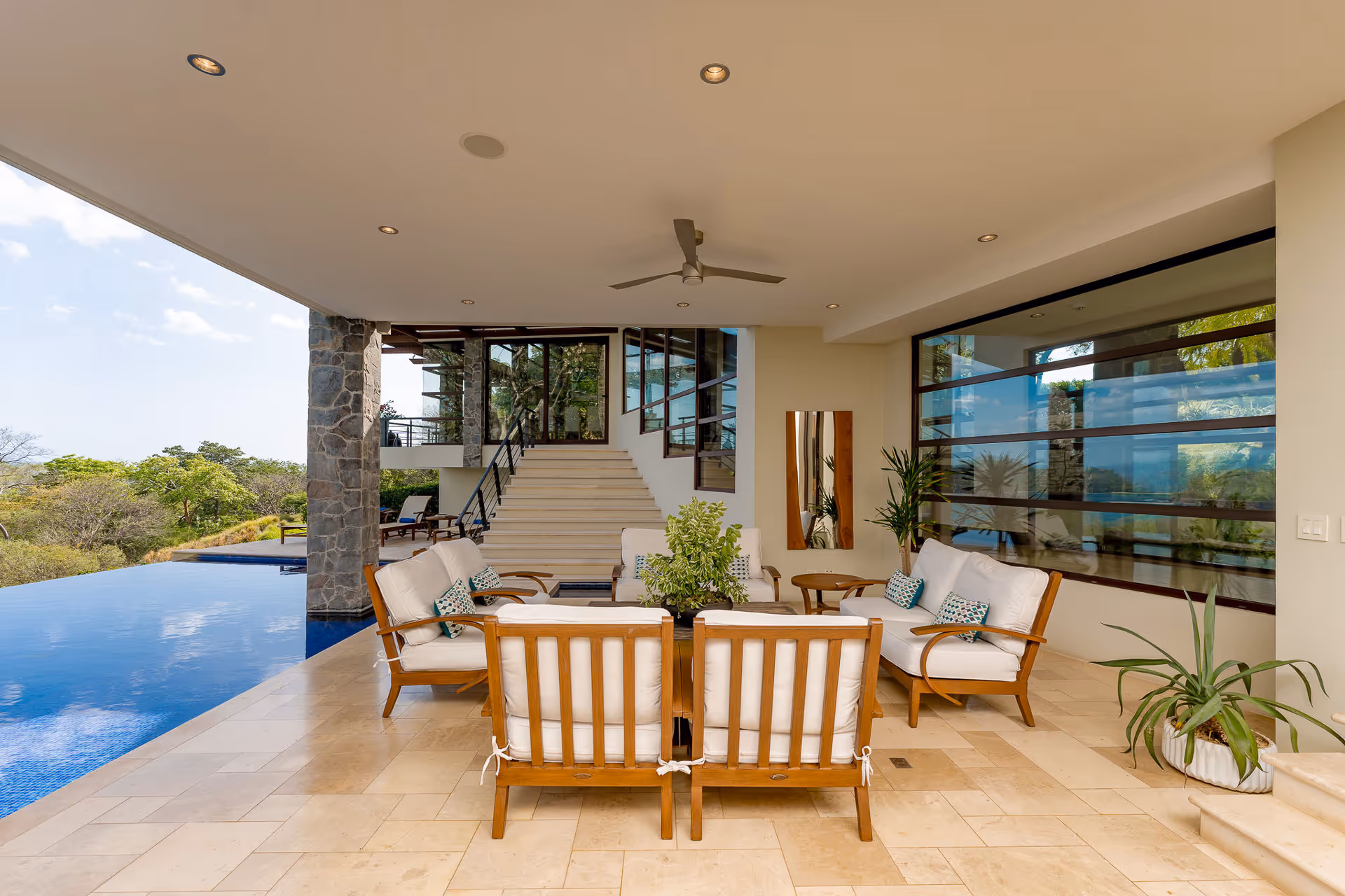 Casa Pericos terrace with infinity pool