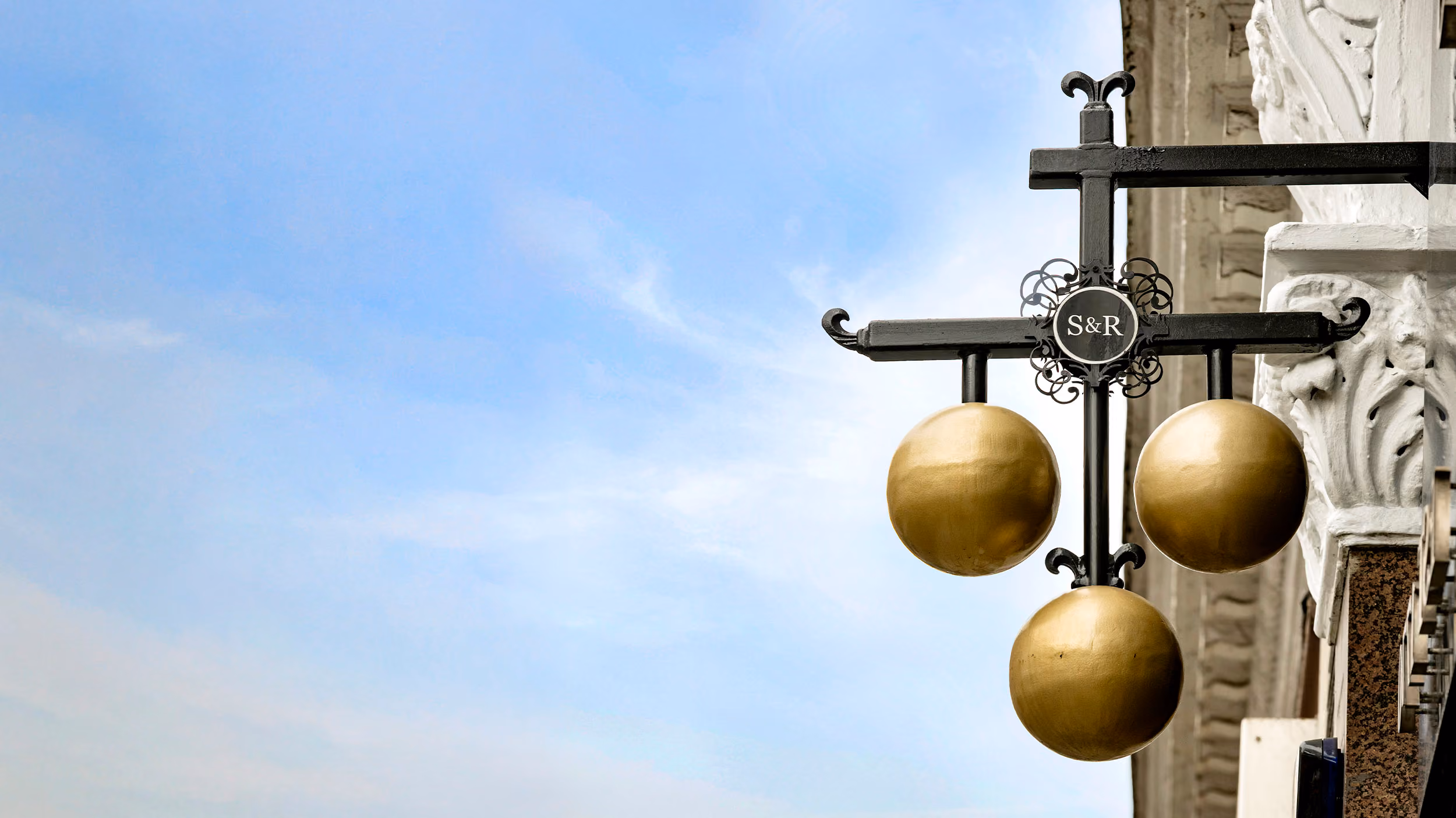 suttons and robertsons pawnbroking gold balls