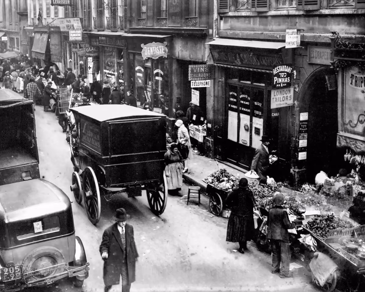 paris street 1930s