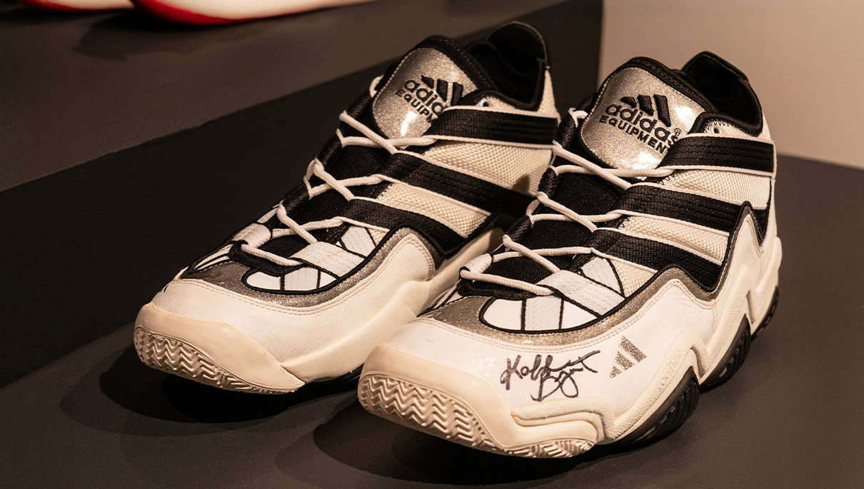 signed kobe bryant shoes