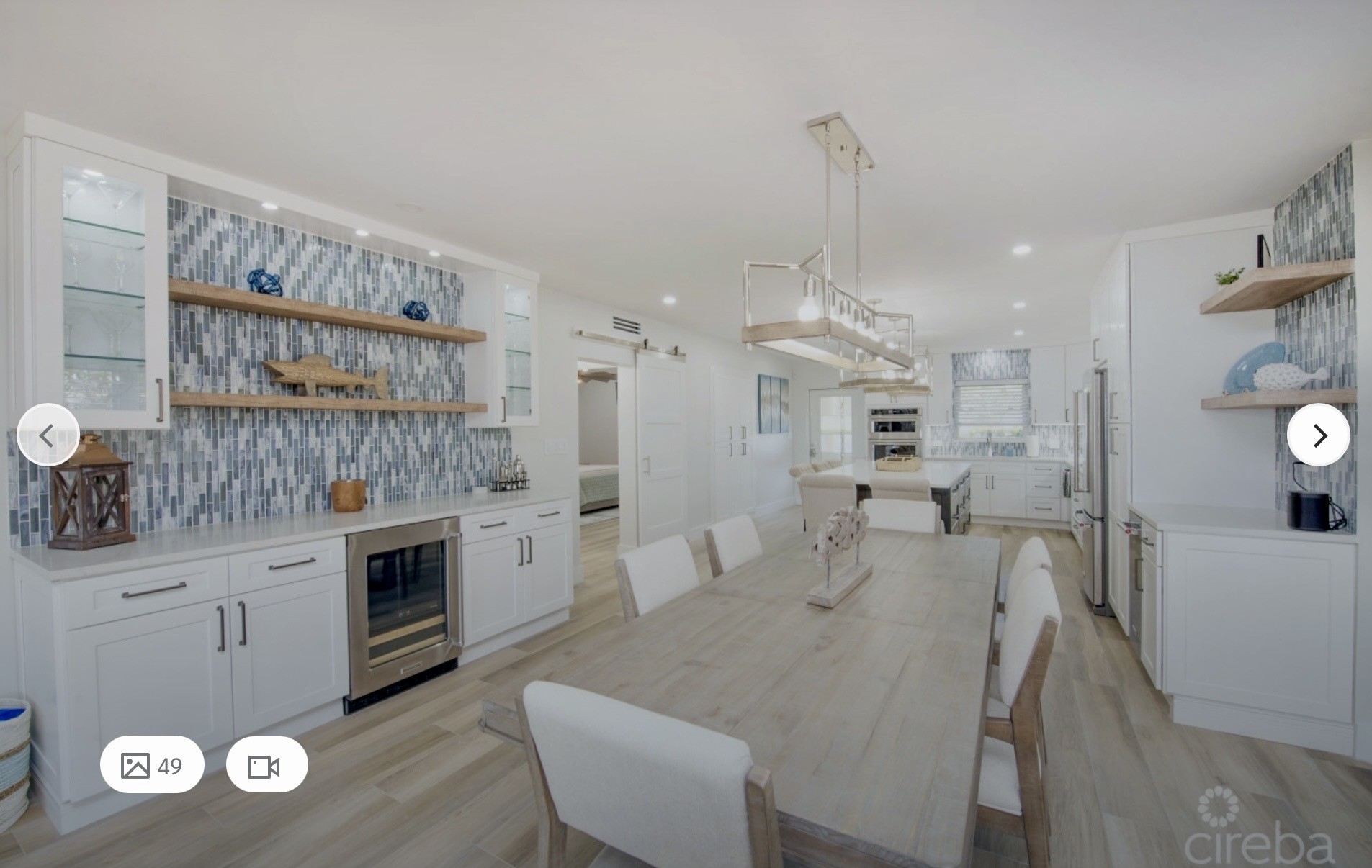 image of interior features for an auto dealership