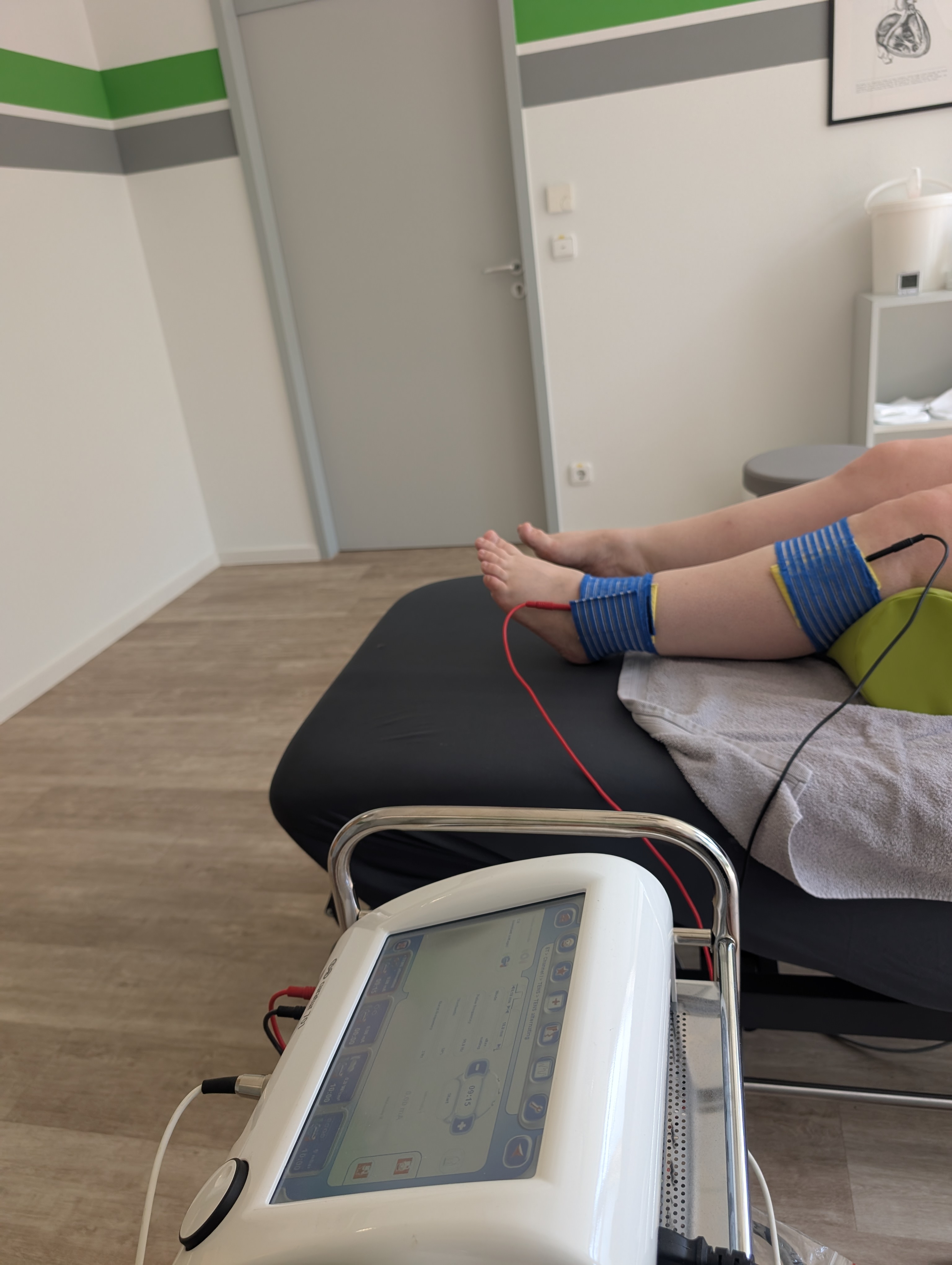 Moderner Behandlungsraum der Physiotherapie Physio Lanz in Weidhausen