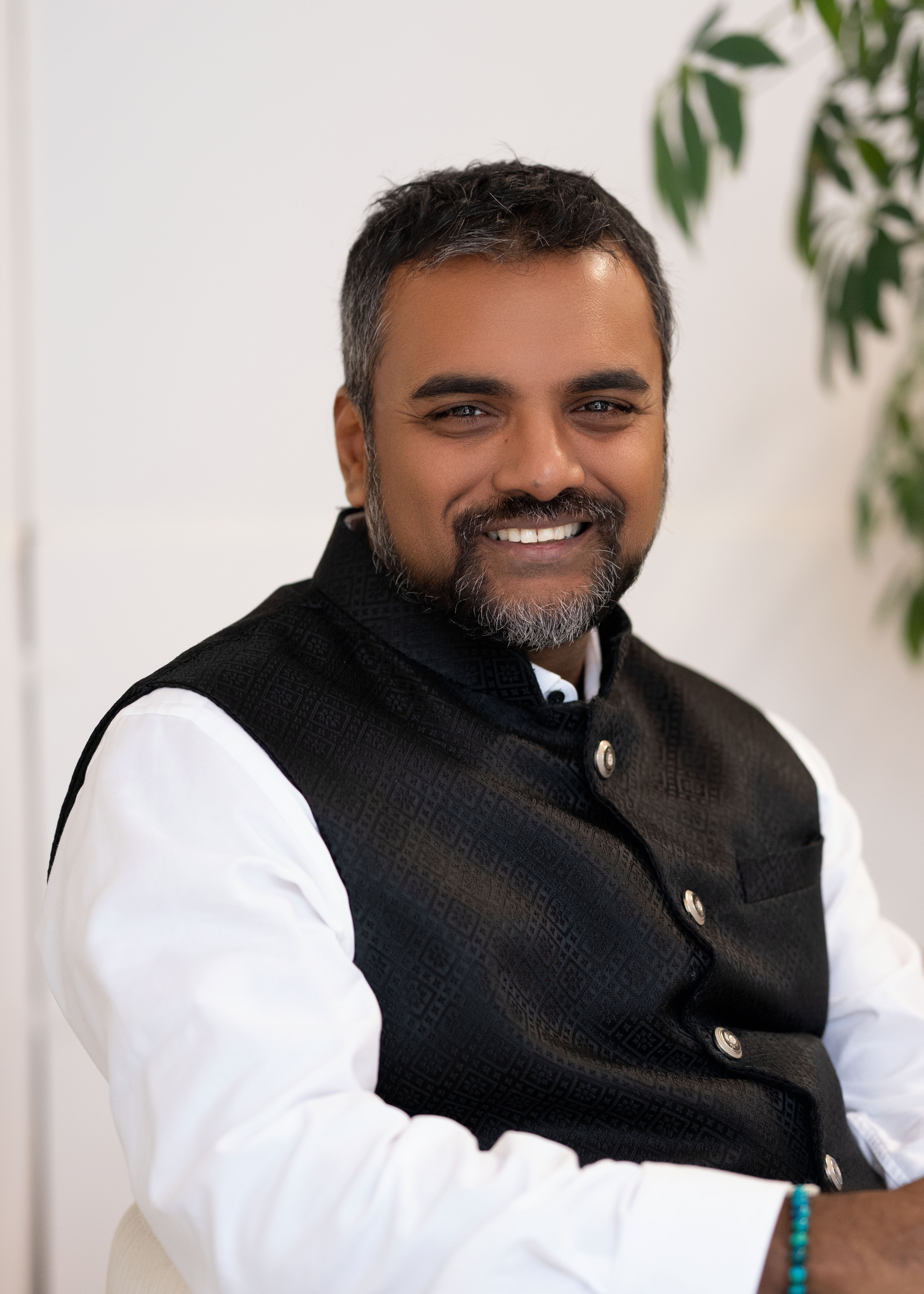 Dr. Himanshu Agrawal, MD