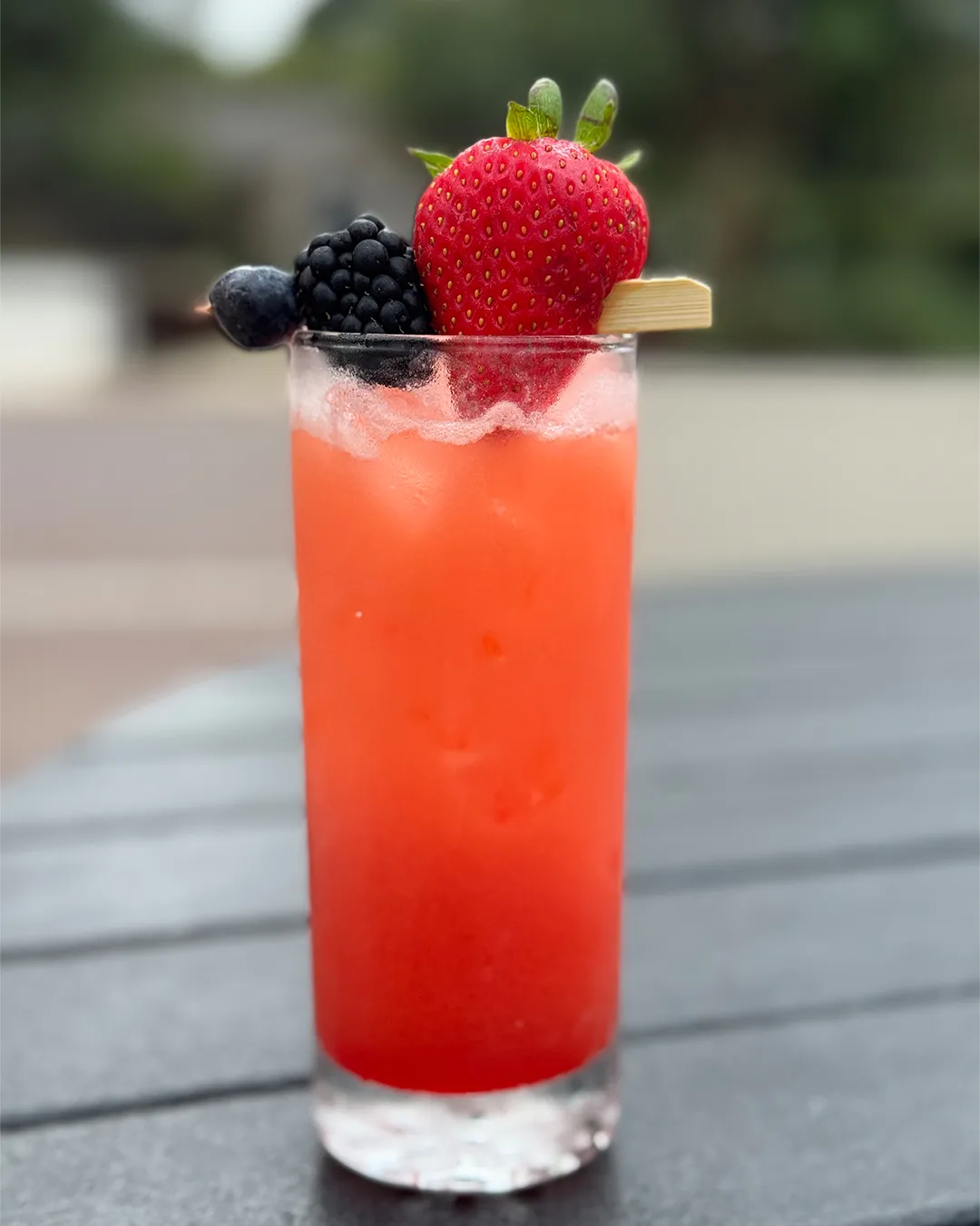 Tropical pineapple, creamy coconut, and bright berry notes come together in a refreshing zero-proof escape.