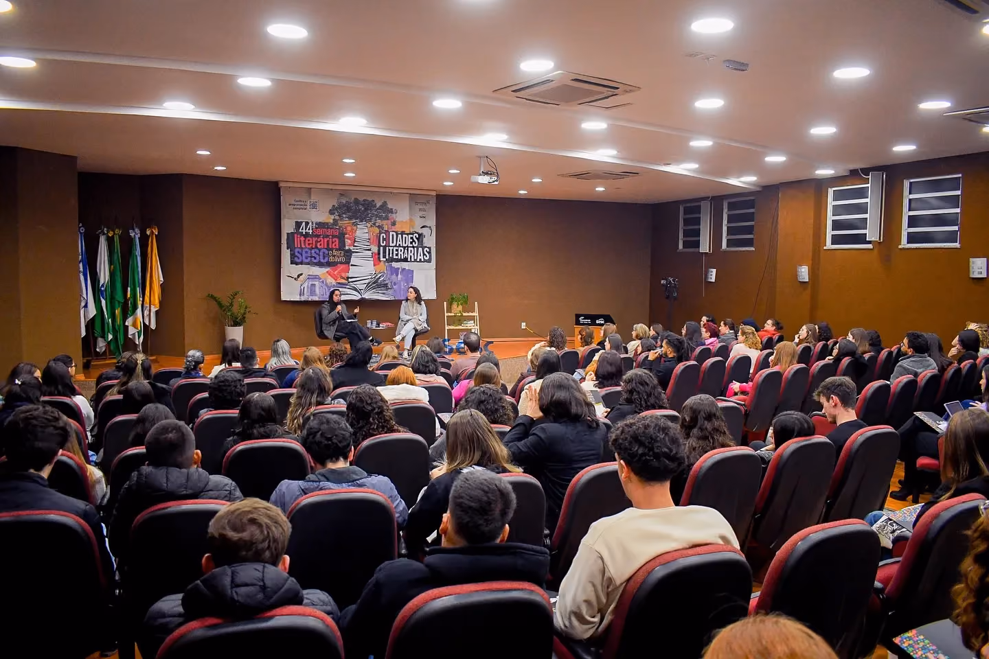 Acadêmicos participam de encontro com a pesquisadora guarani Geni Núñez