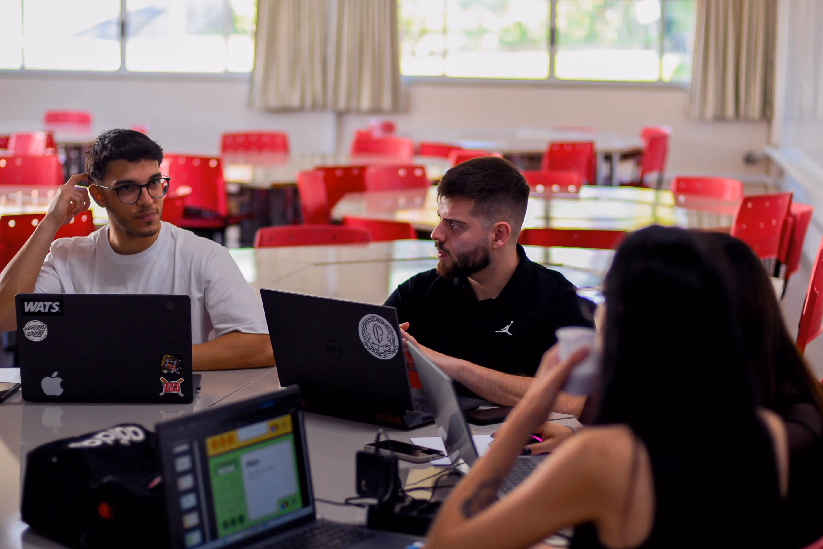 Afya Pato Branco sedia hackathon do Google e aproxima estudantes das tendências em IA