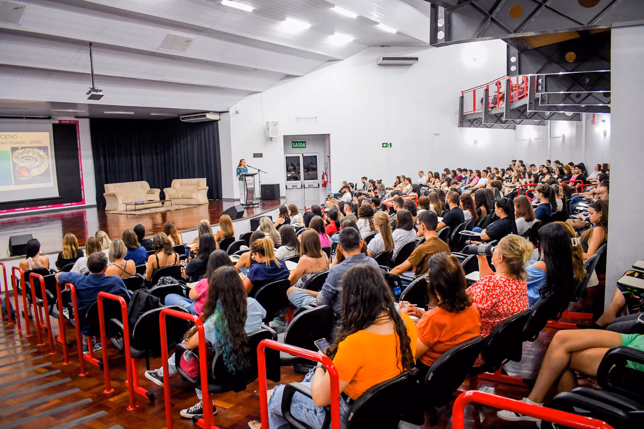 Aula Magna do curso de Psicologia debate impactos das emergências climáticas