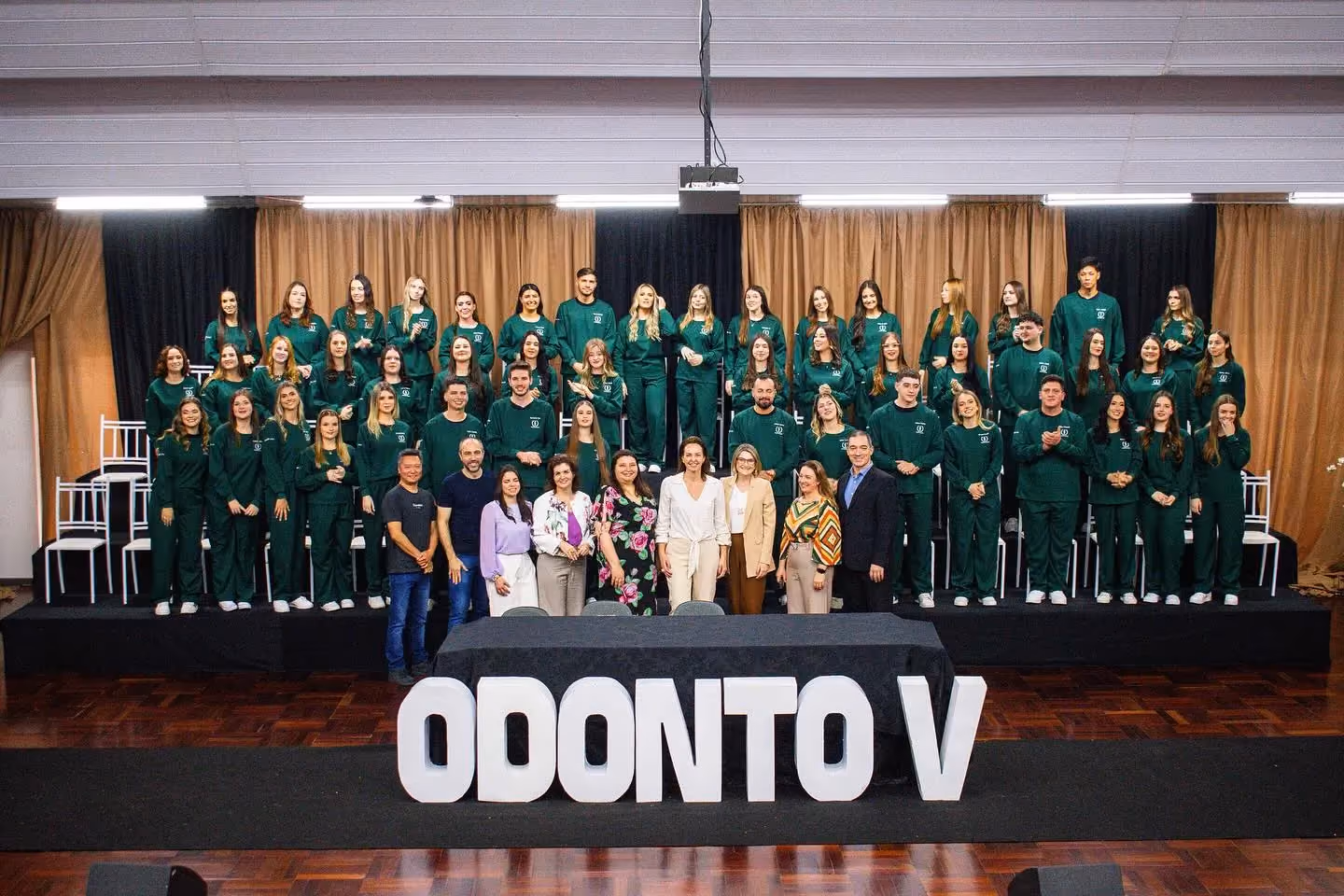 Com Cerimônia do Scrub, curso de Odontologia insere estudantes nos campos de práticas