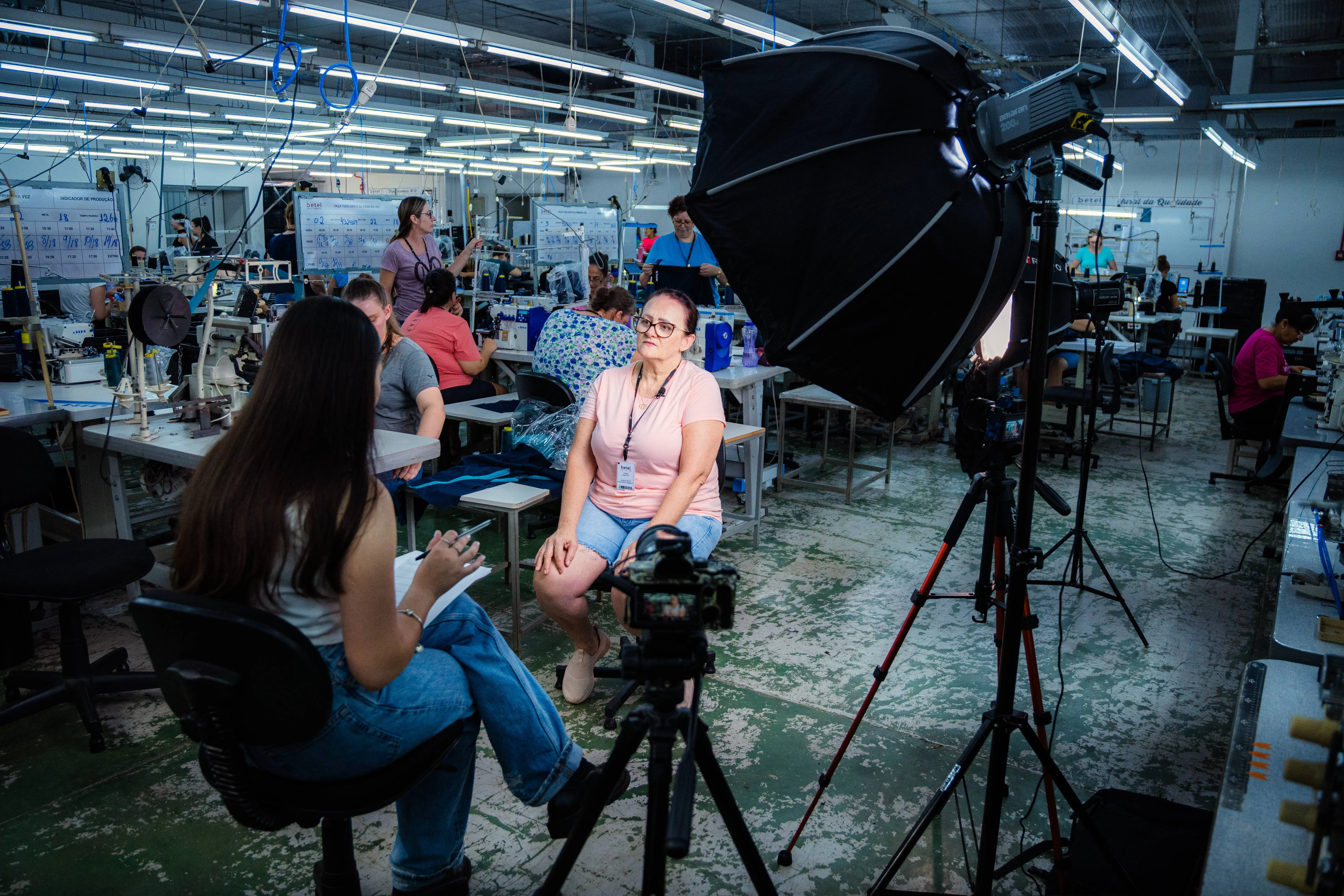Pesquisa do curso de Publicidade e Propaganda investiga a influência da moda em vivências de mulheres do Sudoeste do Paraná