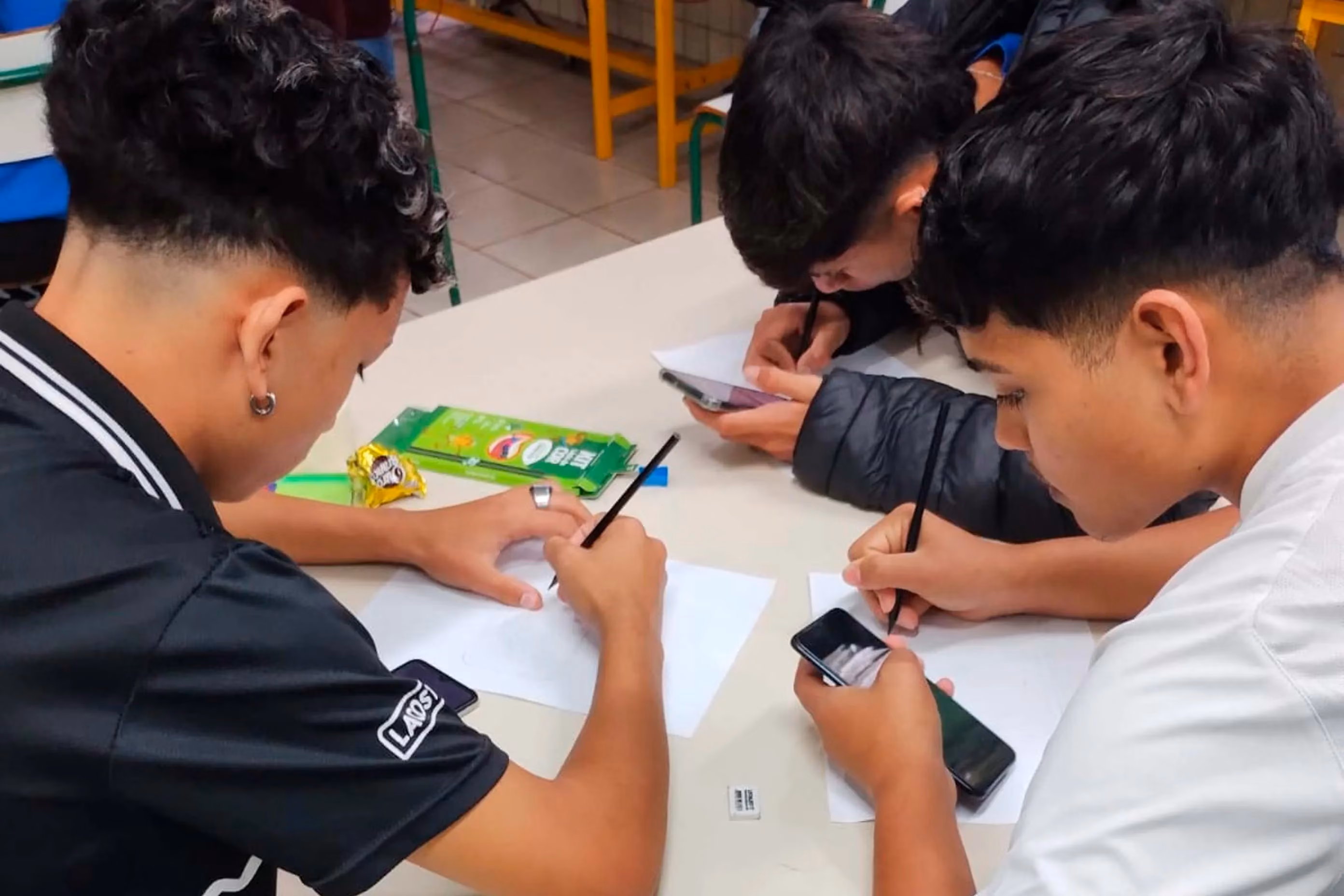 UNIDEP leva conversa sobre mercado de trabalho a adolescentes do Colégio Estadual São João