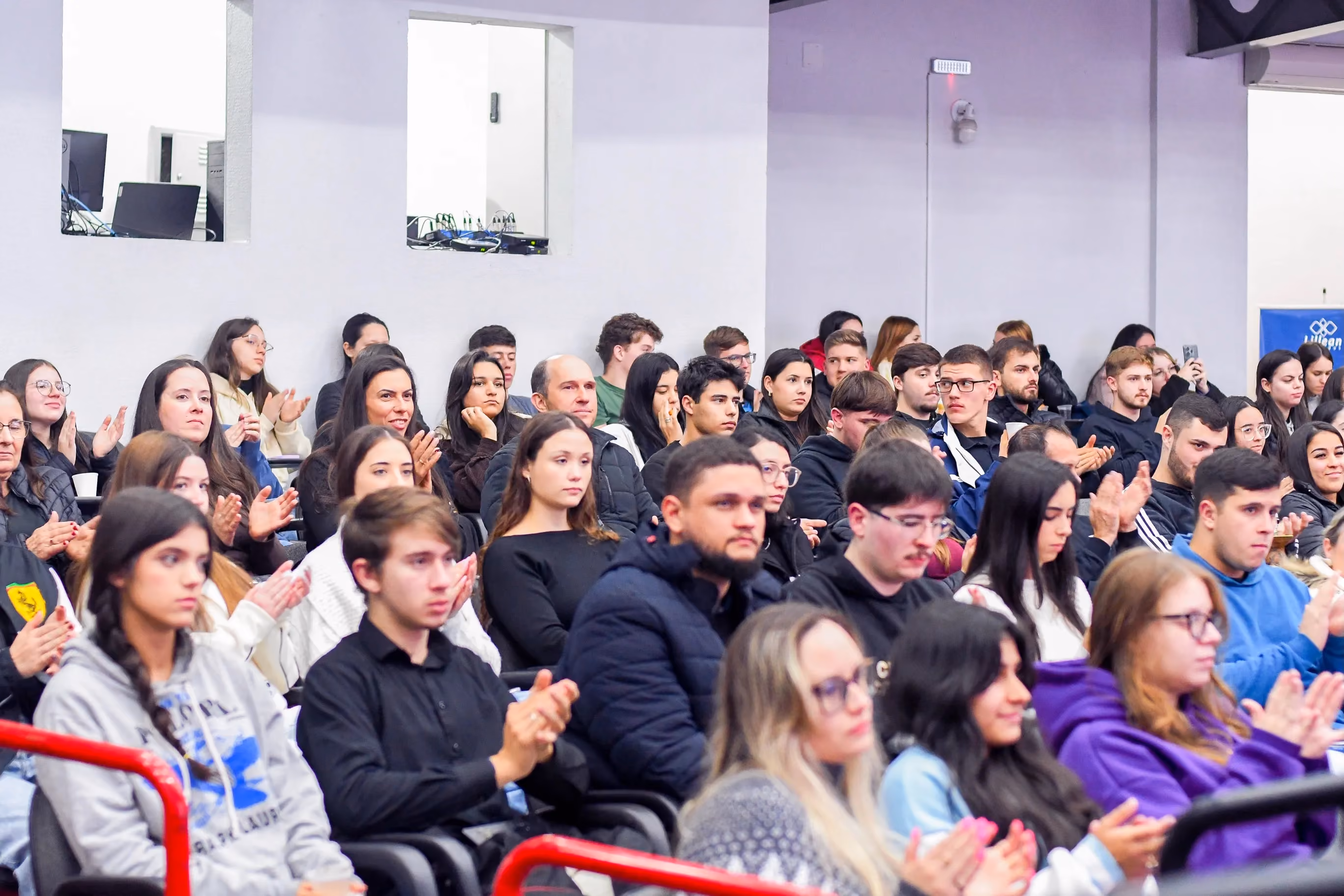 Jornada Acadêmica de Ciências Contábeis debate liderança, inovação e inteligência artificial
