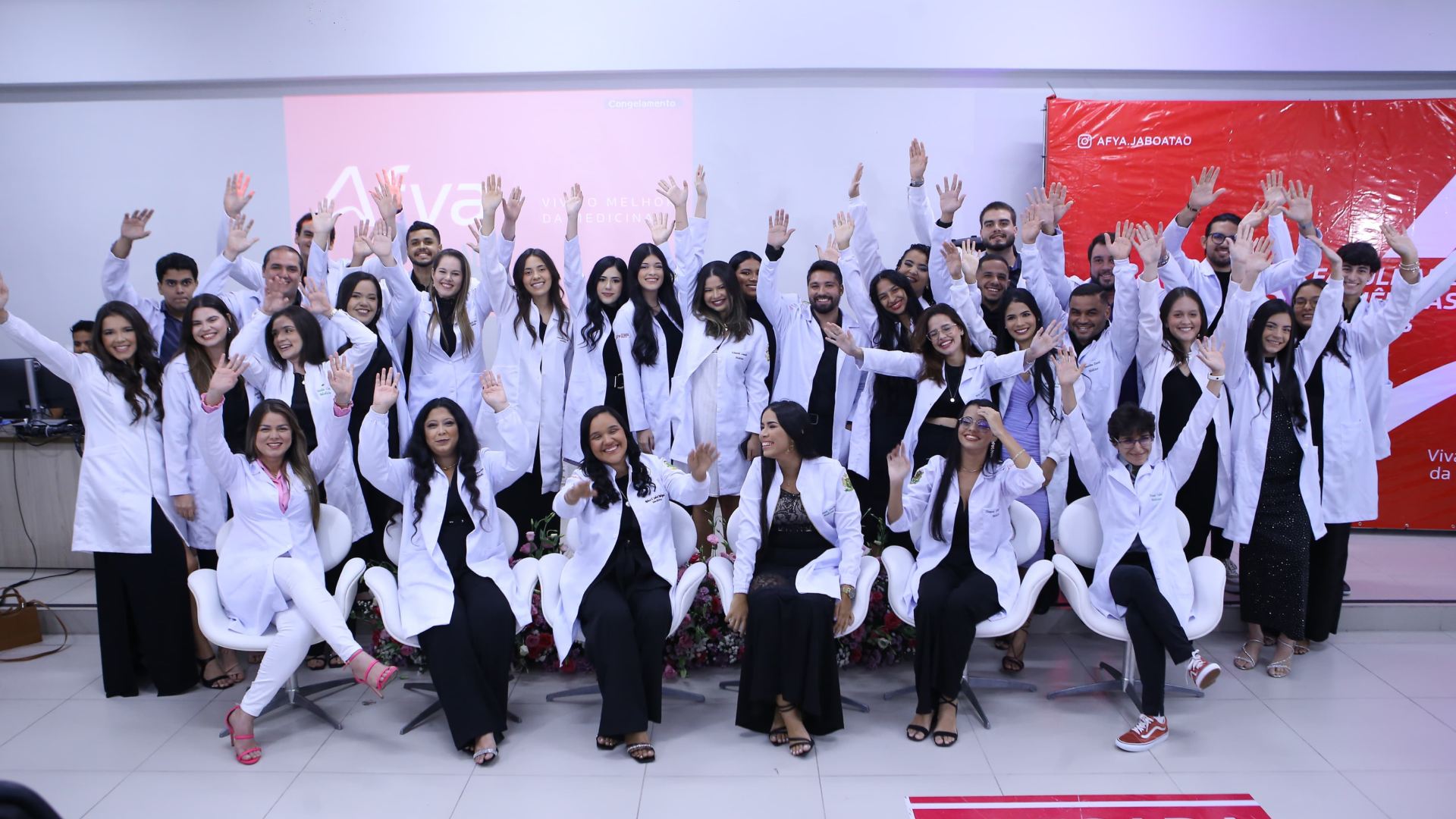 Cerimônia do Jaleco marca início da jornada médica de novos estudantes da Afya Jaboatão