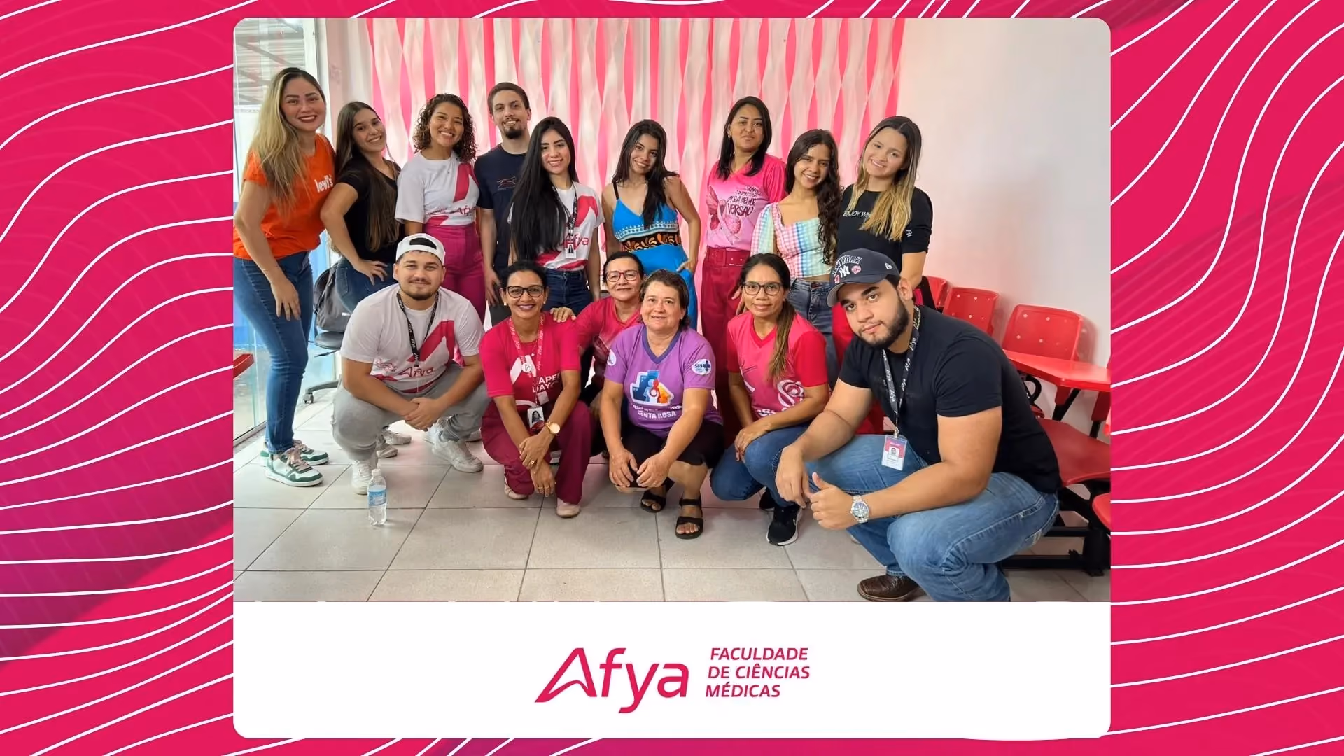 Alunos da Afya FCM Abaetetuba realizam educação popular em saúde no Outubro Rosa