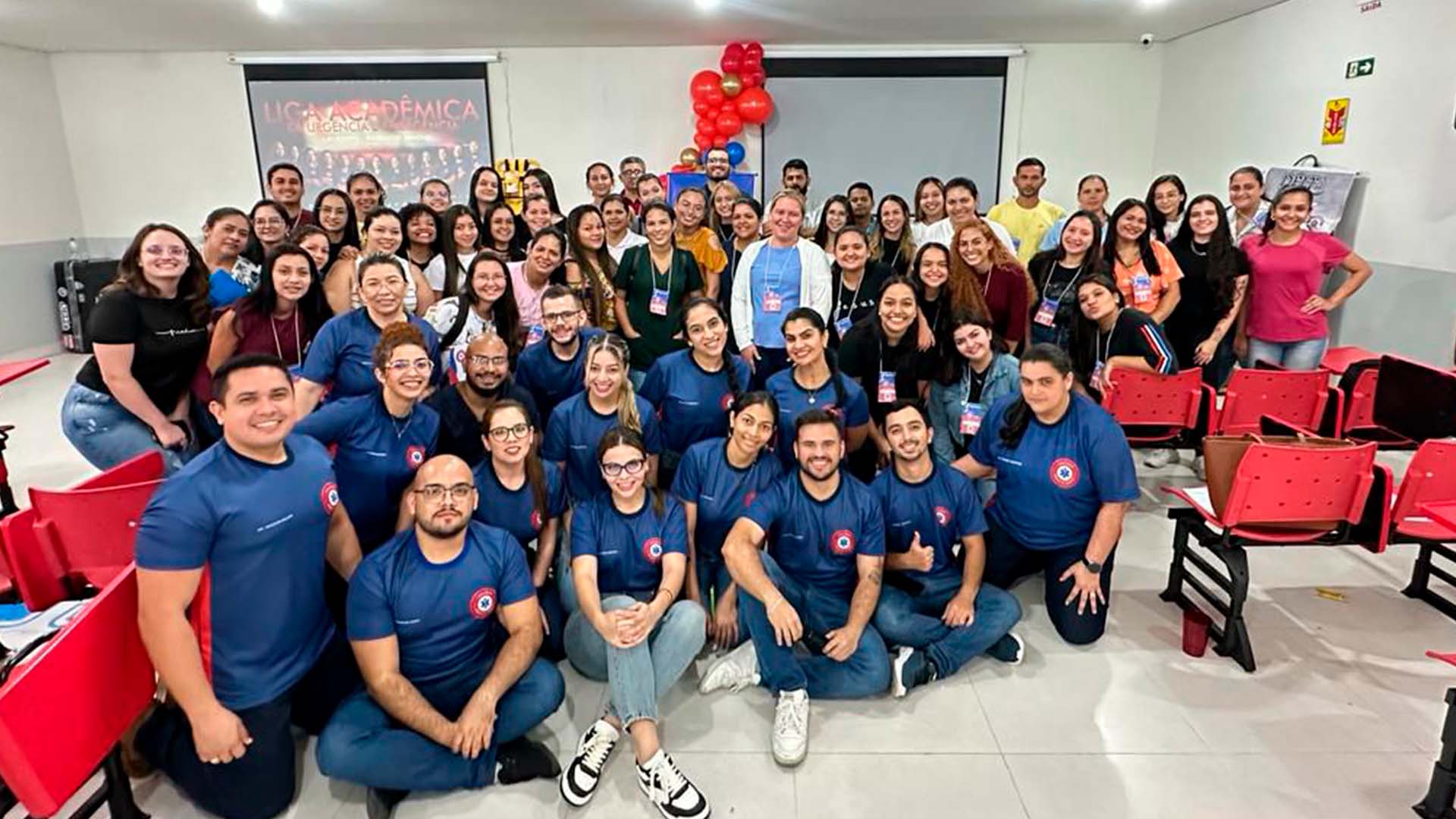 Faculdade Afya Cruzeiro do Sul promove 1º Encontro do Projeto Sirene, capacitando profissionais de saúde em emergências médicas.