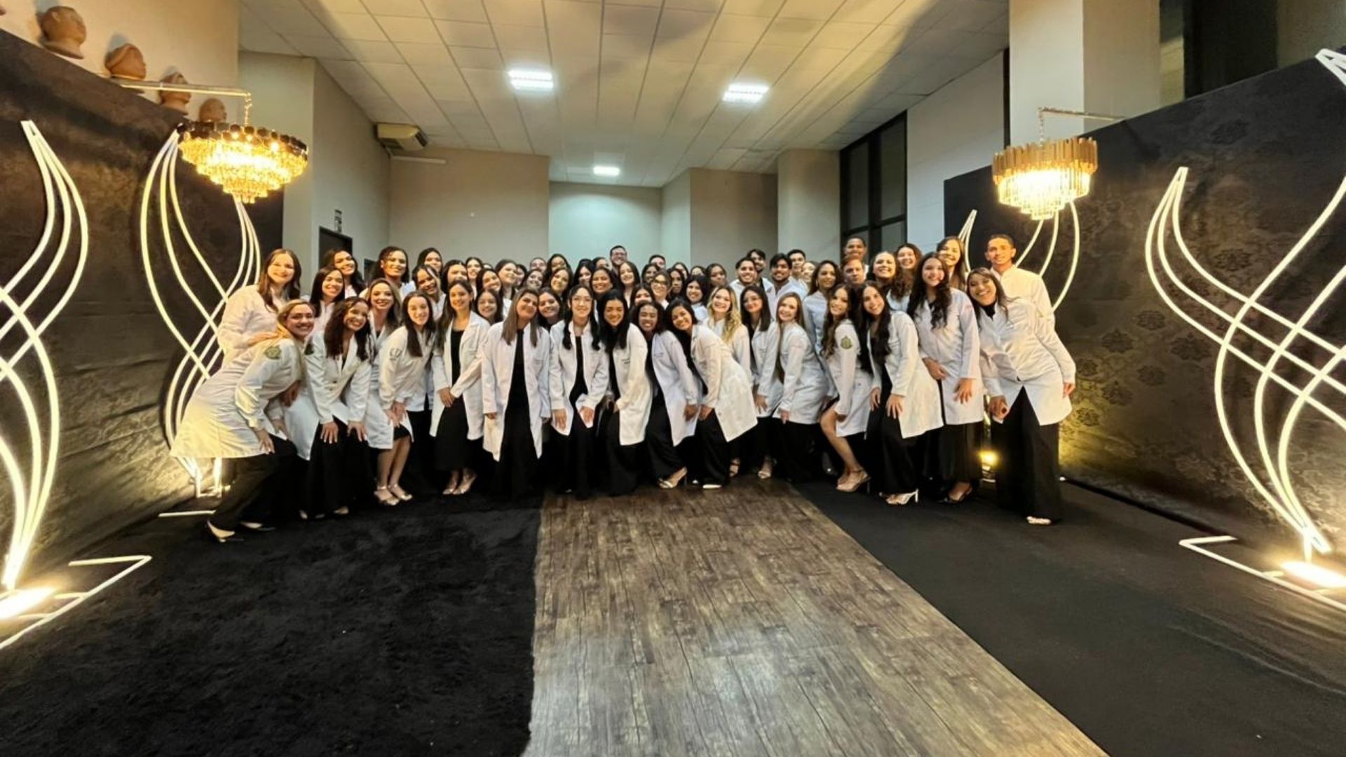 Cerimônia do Jaleco 2026.1 marca o início da jornada de futuros médicos em Garanhuns