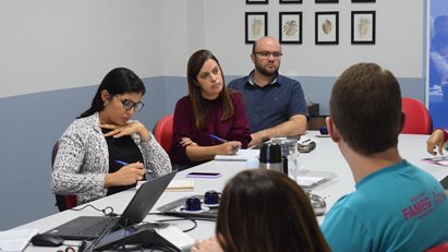 Reunião com representantes da Secretaria Municipal de Saúde