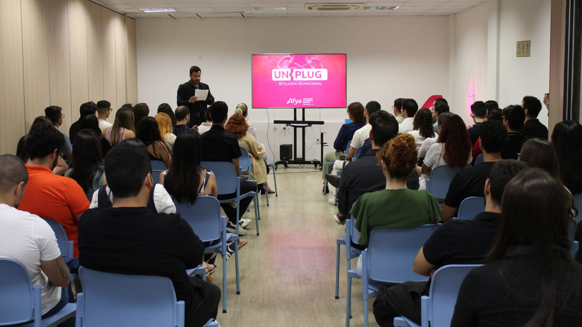 UnPlug 2025: evento sobre Inteligência Emocional promove reconexão e reflexão entre estudantes de Medicina