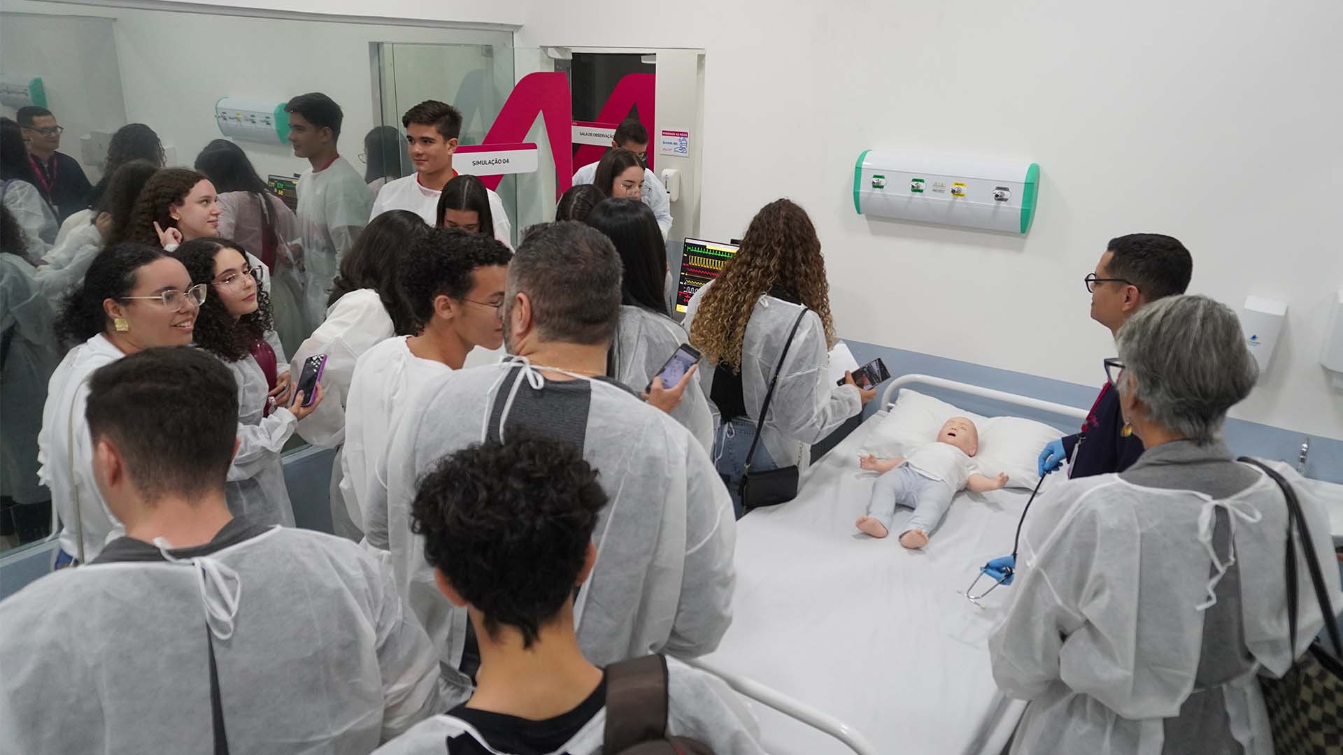 Open Day de Medicina da Afya Garanhuns: futuros médicos vivenciam um dia na graduação