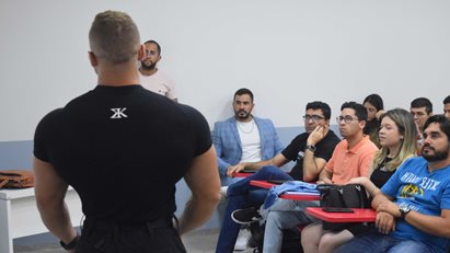Palestra sobre Nutrição Esportiva com Vitor Chaves