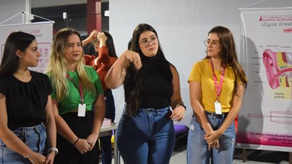 Evento em alusão ao Dia Nacional da Libras