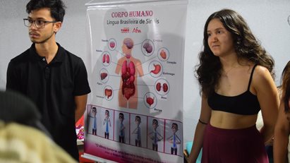 Evento em alusão ao Dia Nacional da Libras