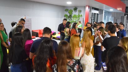 Evento em alusão ao Dia Nacional da Libras