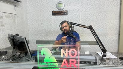 Entrevista de alunos à Rádio Marano FM