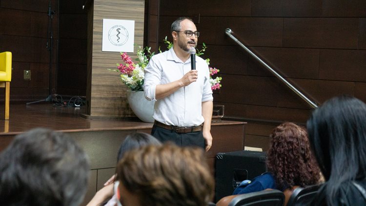 Afya Ipatinga recebe evento com foco em apoio emocional para pais e familiares de pessoas com autismo