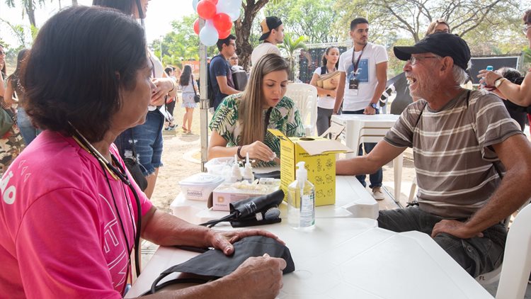 Projeto de conscientização sobre obesidade e hipertensão
