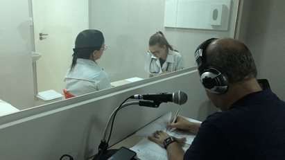 Avaliação prática baseada no “Objective, Structured Clinical Examination – Osce” com ator.