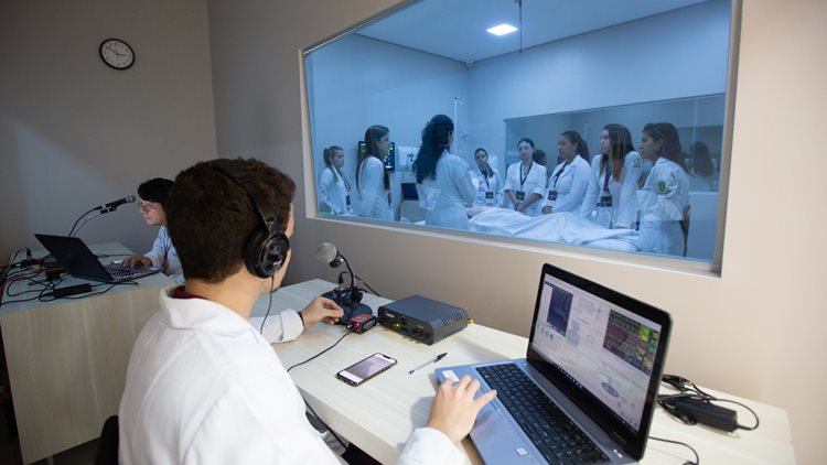 Univaço recebe nota máxima em avaliação do MEC