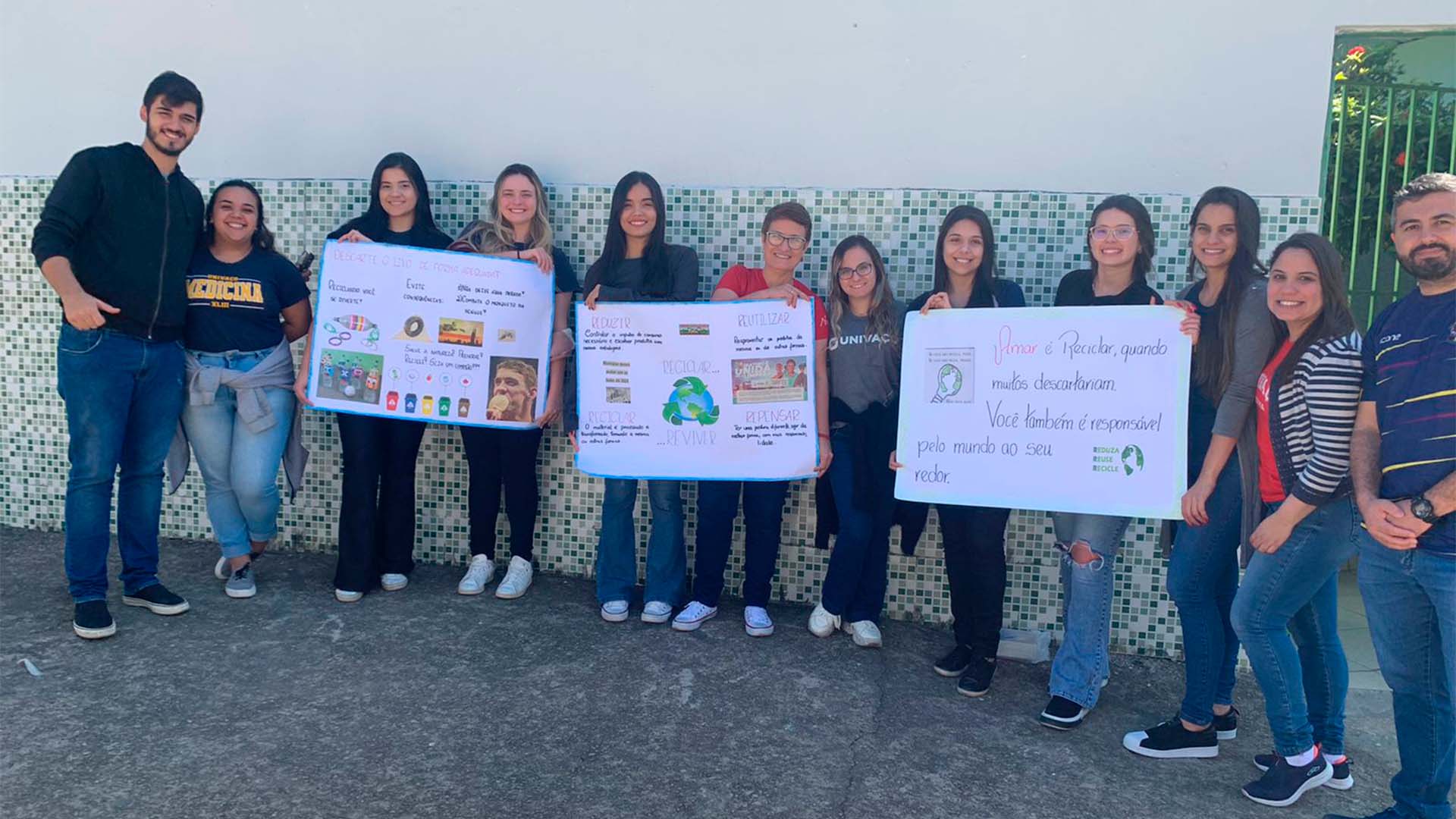 X Fórum Internacional de Inovação Acadêmica, Sthem Brasil, premia o projeto “Do lixo aos brinquedos: despertando nas crianças a importância de reciclar” da Afya Ipatinga
