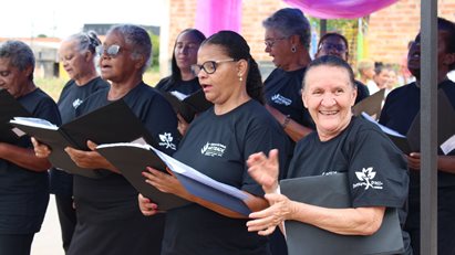 FASASETE Celebra o Dia das Mulheres com Entrega de Kits de Higiene Pessoal