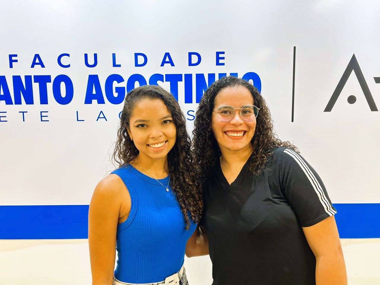 Alunas da FASASETE são aprovadas no processo seletivo da Afya para estudar na Califórnia