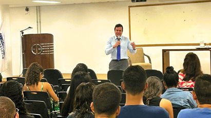 Aula sobre Magistratura com Juiz Dr. Carlos Eduardo
