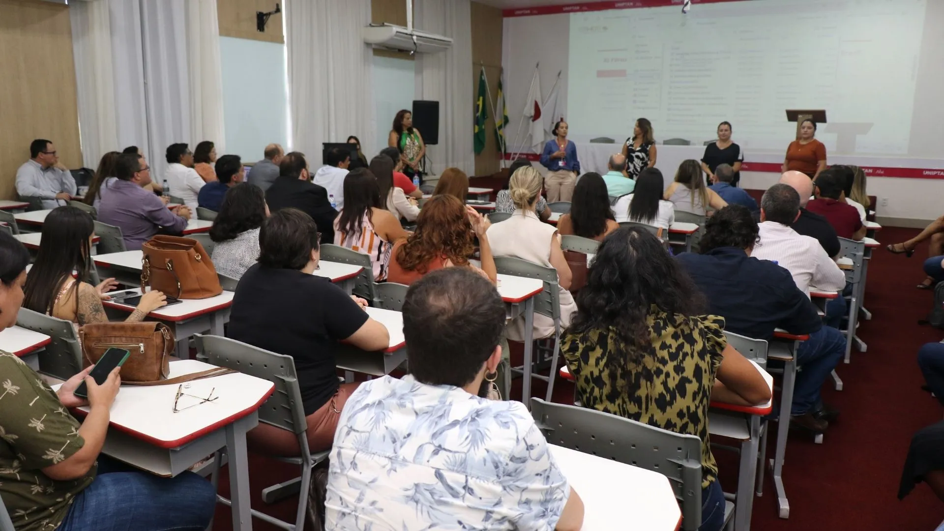 Semana de Acolhida do Uniptan integra calouros e veteranos em uma jornada de conexão e aprendizado