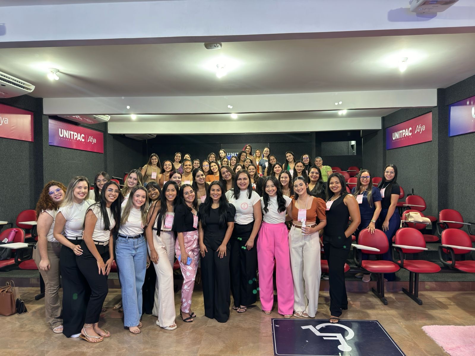 I Workshop sobre Revitalização da Pele: LADEE Explora Inovações em Estética