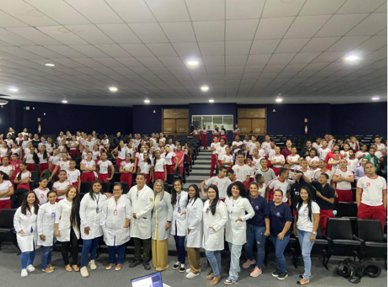 Acadêmicos de Enfermagem Promovem ação Educativa na Escola Tempo Integral Jardenir Jorge Frederico no setor maracanã