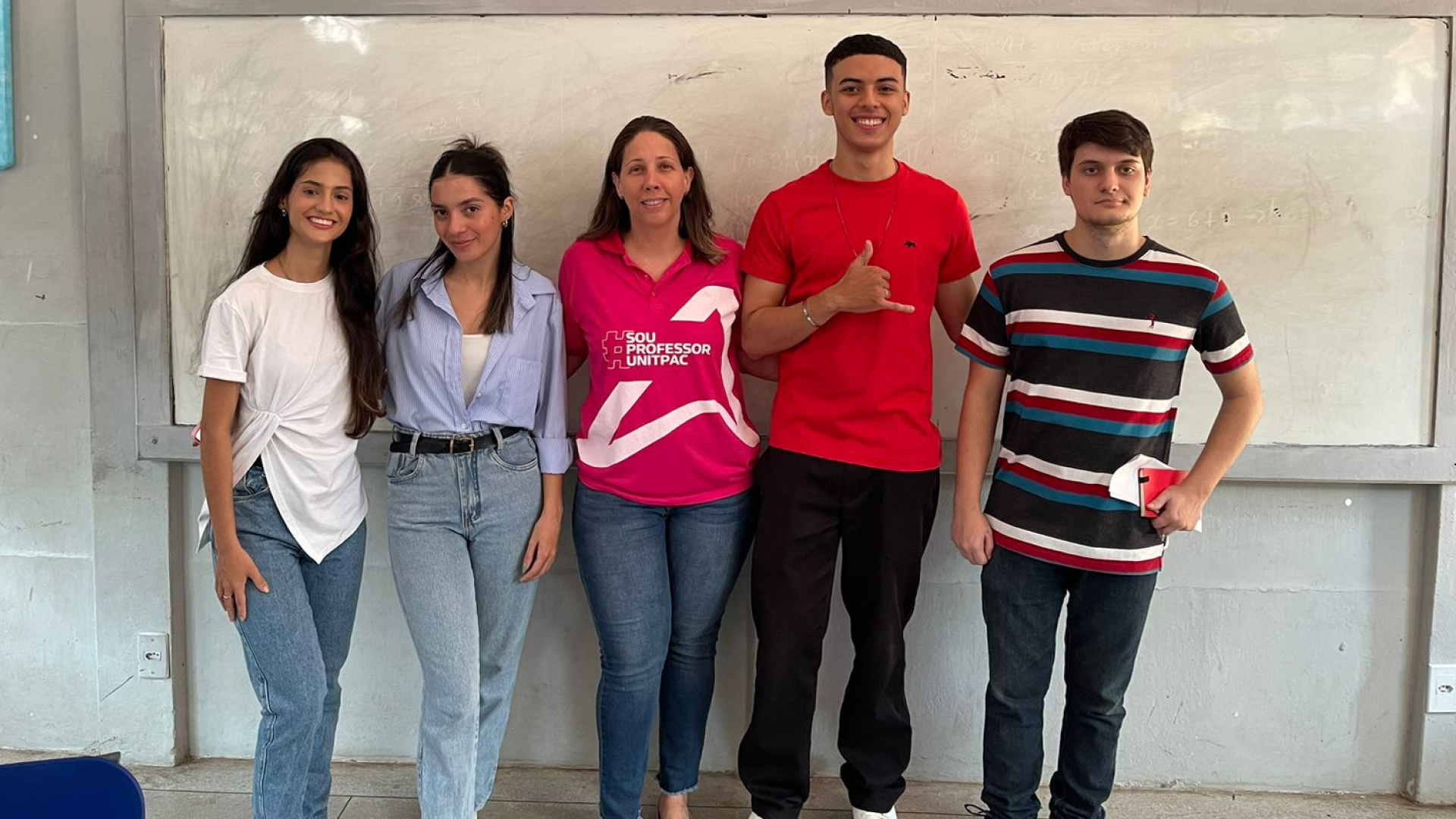 Acadêmicos de Psicologia Realizam Dinâmica sobre Ansiedade com Estudantes do Ensino Médio