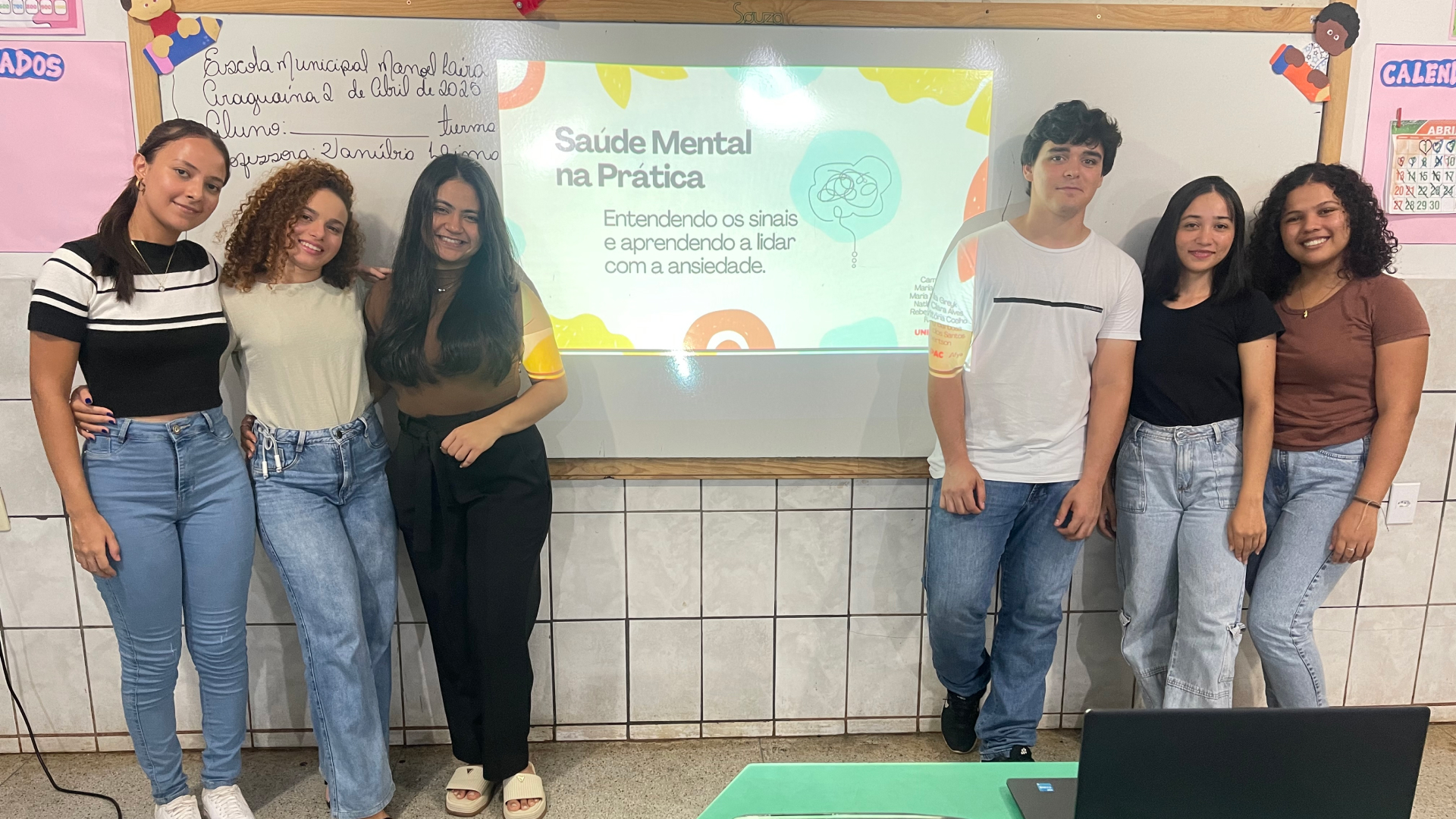 Acadêmicos de Psicologia promovem atividade sobre Saúde Mental e Controle da Ansiedade na Escola Municipal Manoel
