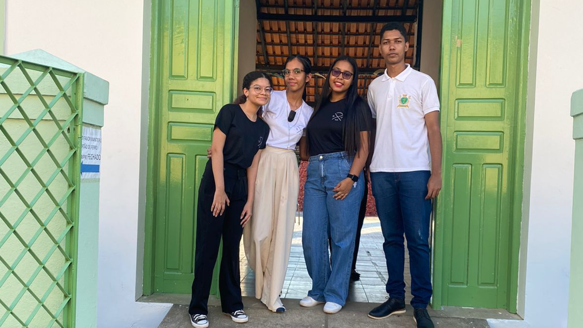 Acadêmicos do 4º período de Farmácia realizam ação no Colégio Sertão Maranhense.