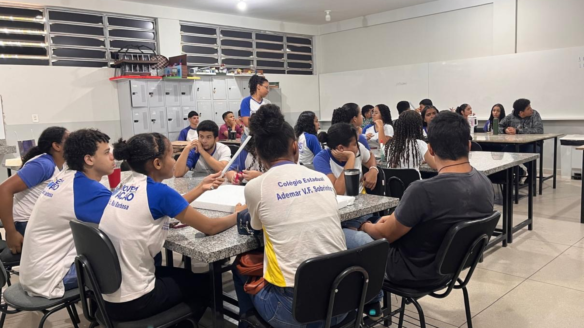 Aula Prática de Arquitetura e Urbanismo com Alunos do Ensino Médio do Colégio Estadual Rui Barbosa