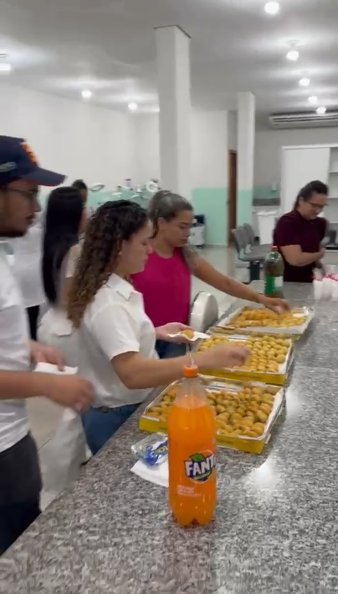 Celebrando a força e a solidariedade: Um encontro de cuidado e apoio para mulheres em tratamento Oncológico