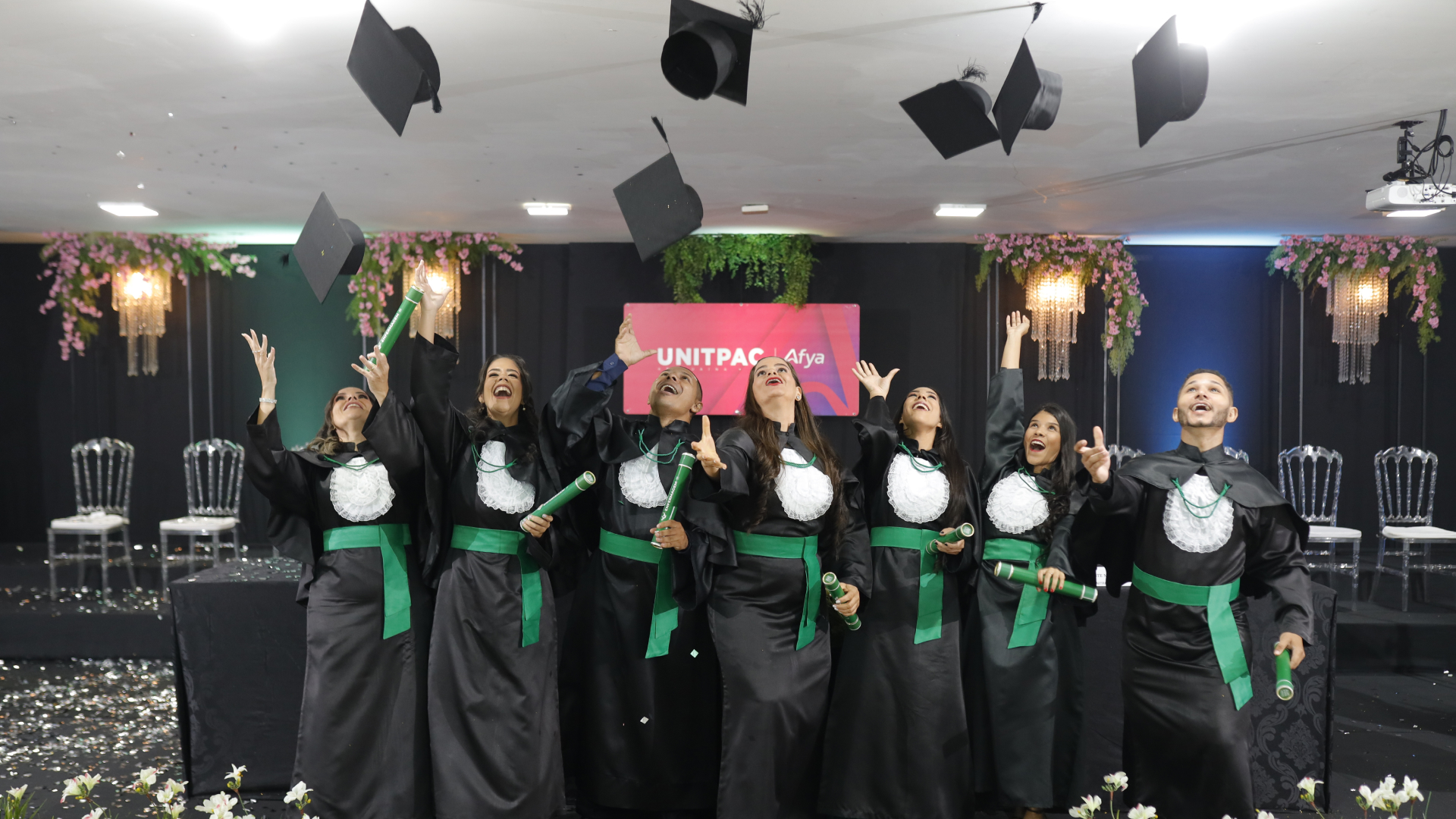 Celebração de Formatura no Unitpac 2024-1: Uma Jornada de Conquistas