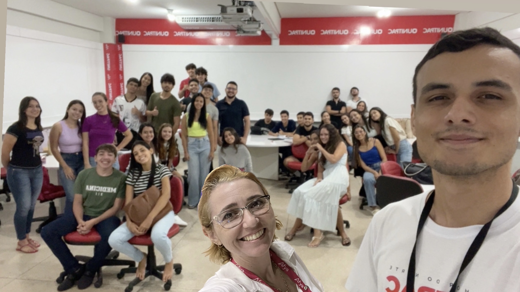 Desenvolvimento de Habilidades Interpessoais na Medicina: Palestras e Práticas Essenciais