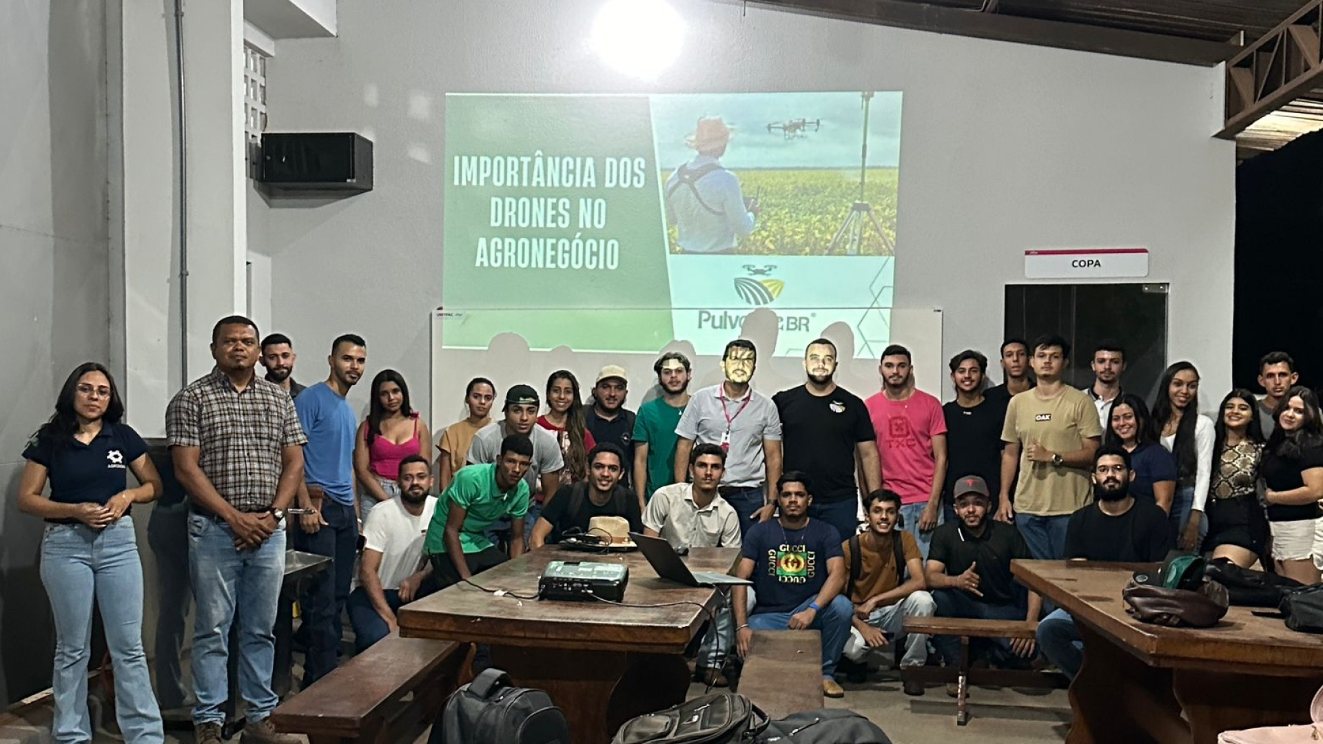 Drones no Agronegócio: Palestra Inovadora para Calouros de Agronomia