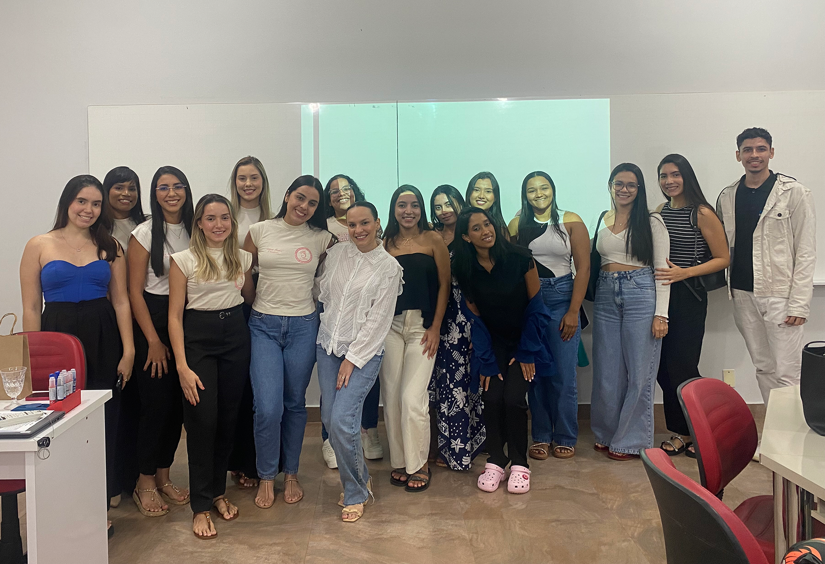 LADEE faz aulão Pré-Processo Seletivo: "Anatomia e Fisiologia Facial para a Prática Estética"