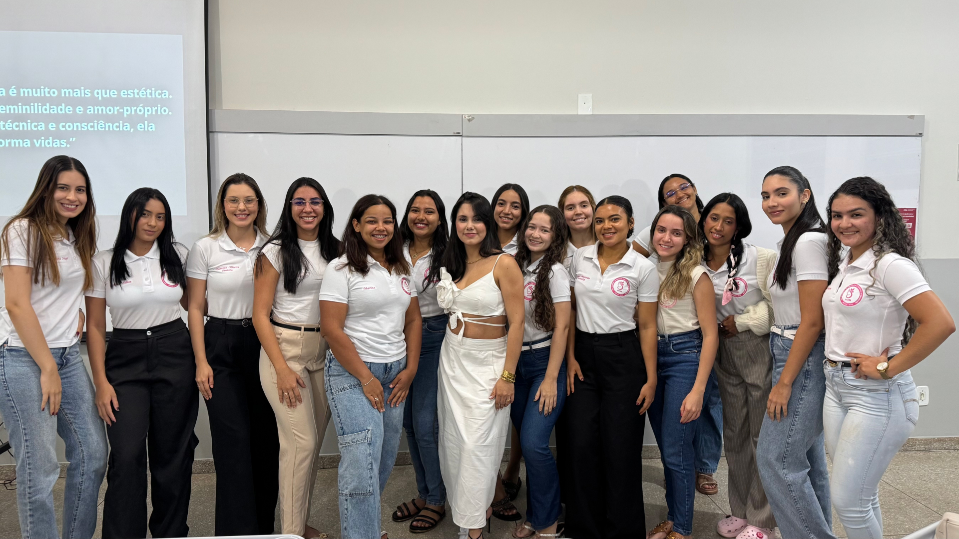 LADEE recebe aula sobre Harmonização de Glúteo com a Dra. Ranielly Silva