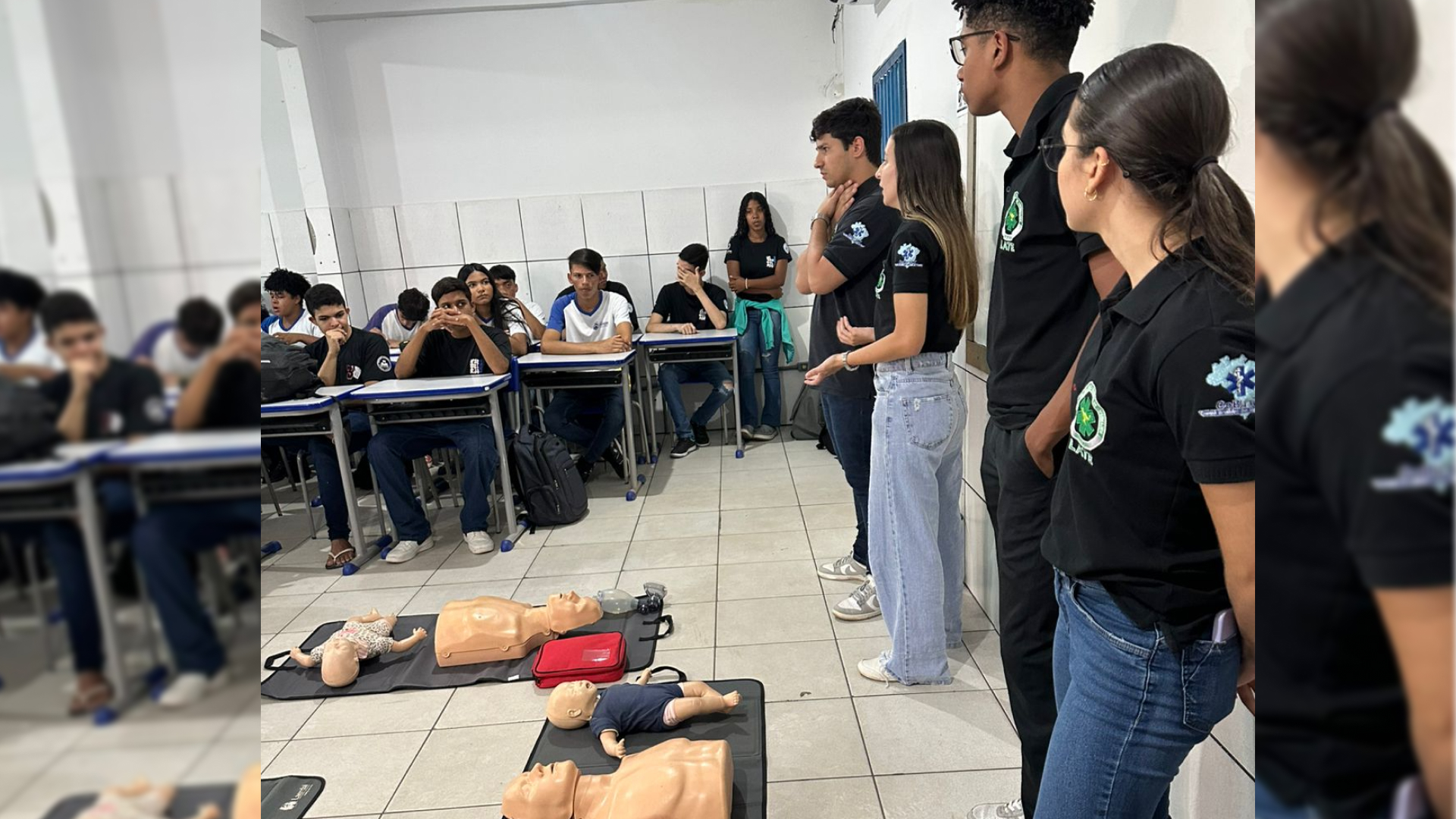 LATE leva conhecimento em Suporte Básico de Vida a alunos do Colégio Estadual Adolfo Bezerra de Menezes