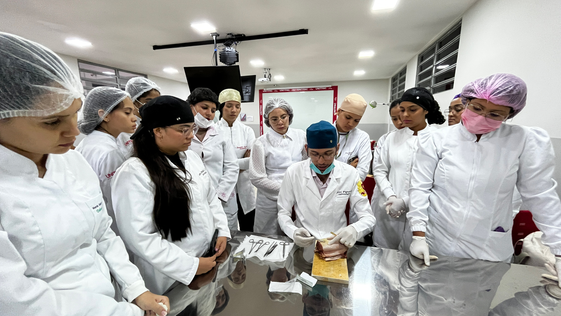LATOP realiza minicurso “Biópsia Bucal na Prática” em parceria com a LAEPB